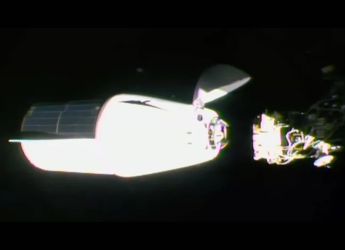 Dragon Capsule Arrives at ISS With New Science Experiments