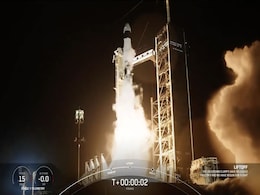 SpaceX Fram2 Mission Lifts Off, First Private Flight Over Earth's Poles SpaceX Fram2 Mission Lifts Off, First Private Flight Over Earth's Poles