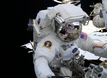 NASA to Preview Upcoming ISS Spacewalks Focused on Solar Array Upgrades in January 2026