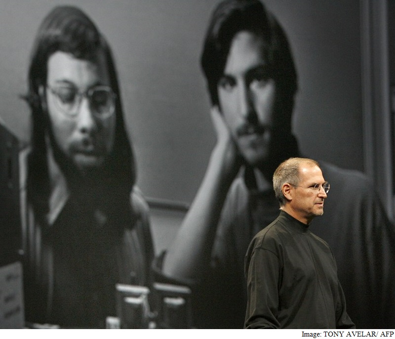Apple Still a Star Without Steve Jobs, but Doubts Linger
