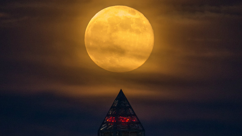 How Do I Photograph the Supermoon? Photography Tips From NASA Pro