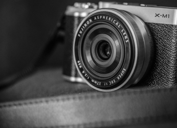 Best Mirrorless Cameras on Amazon: Picks from Sony, Canon, Fujifilm, and More