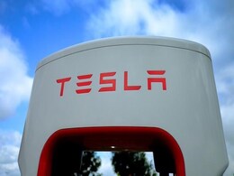 Tesla Tries to Convince Naysayers About SolarCity Merger Tesla Tries to Convince Naysayers About SolarCity Merger