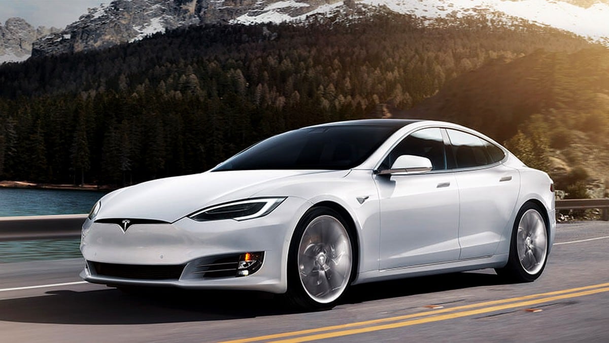 Tesla Says Investigating Apparent Explosion of Model S Car in China