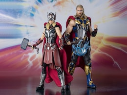 Thor Love and Thunder: Chris Hemsworth, Natalie Portman’s New Costumes Revealed in Toys Thor Love and Thunder: Chris Hemsworth, Natalie Portman’s New Costumes Revealed in Toys