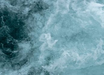 Satellites Capture Record-Breaking 20-Metre Waves Crossing Entire Oceans