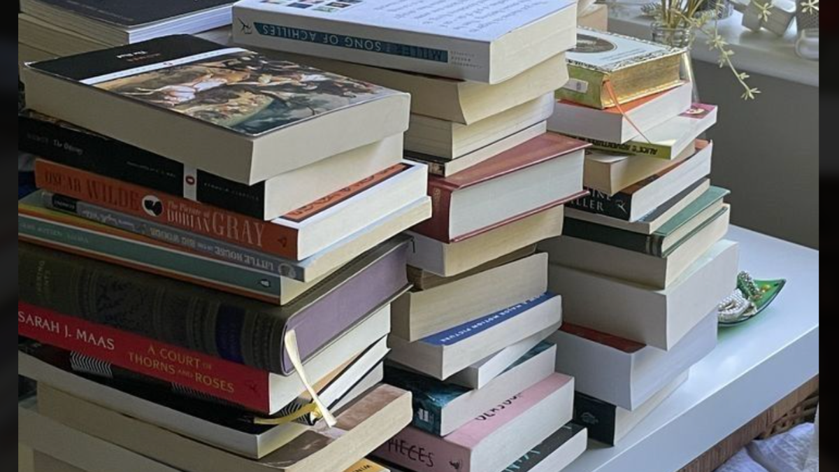 Best Fantasy Romance Books To Read: Find Your Favourite Genre