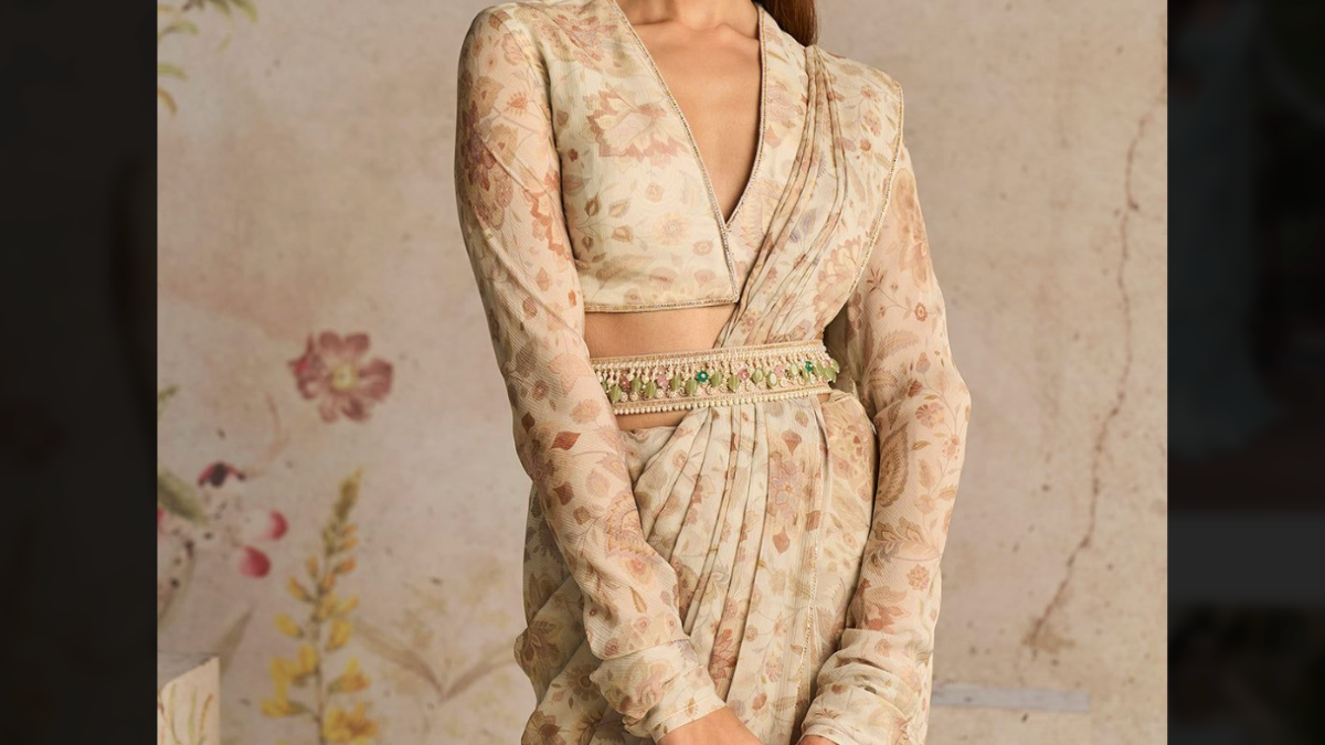 The Best Full-Sleeve Blouses You Can Style For Weddings on Myntra Right Now