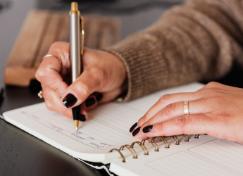 Pen Down Your Thoughts: Aesthetic Guided Journals to Improve Your Daily Mindfulness