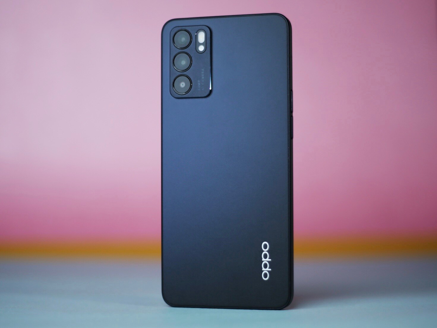 OPPO Reno6 5G Is Packed With Features Perfect for You to Become the Next Big Social Media Star