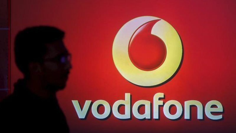 Women's Day Vodafone Offer, Nokia 3310 Supremo Putin, Lenovo K6 Power Sale, and More: Your 360 Daily