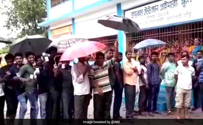 As Voting Begins For West Bengal Panchayat Election, Long Queues Outside Polling Booths