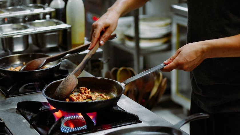 Cookware Essentials from Myntra for Every Home Chef Cookware Essentials from Myntra for Every Home Chef