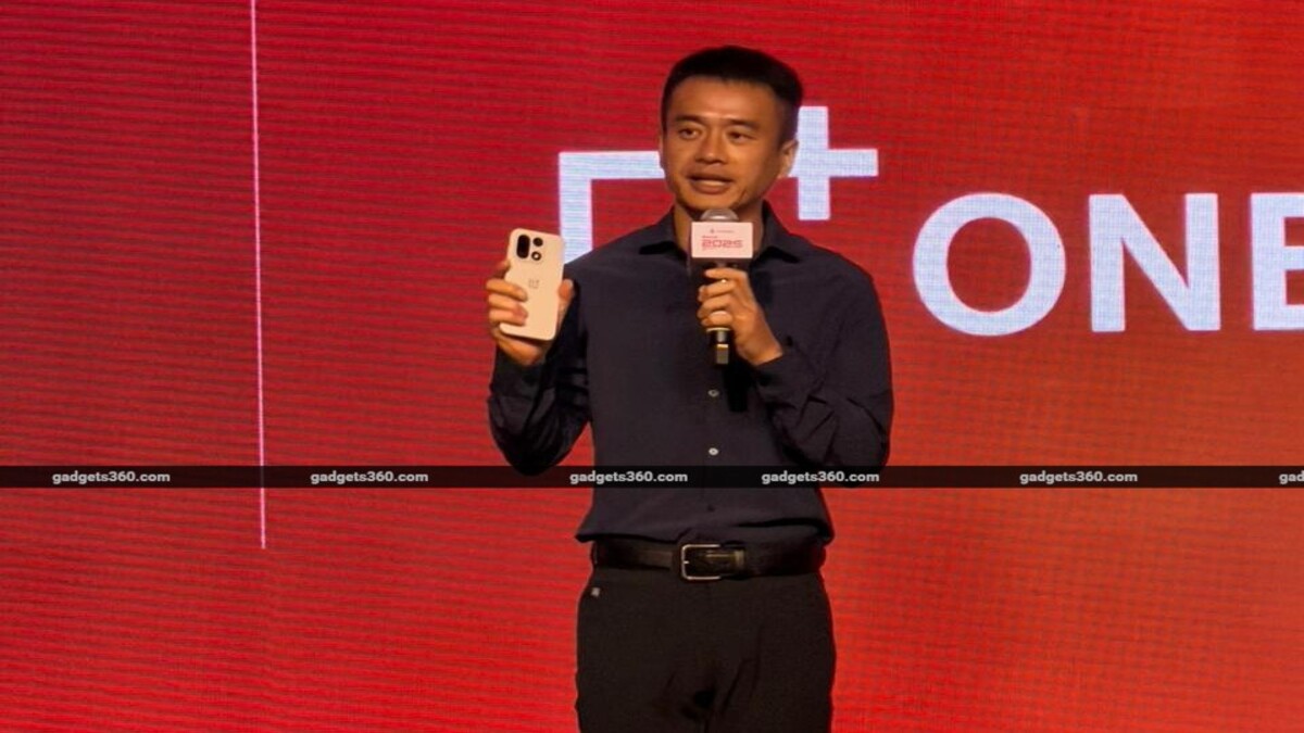 চীনে লঞ্চের আগেই ভারতে প্রদর্শিত হল OnePlus 15, পারফরম্যান্সে বাজিমাত