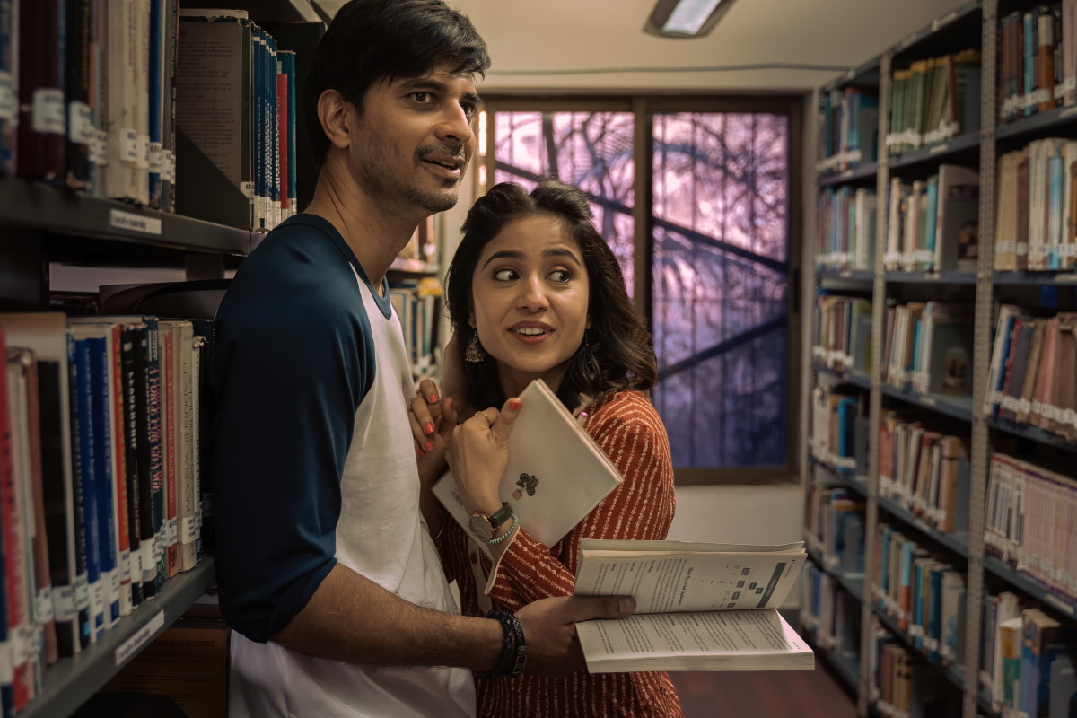 Yeh Kaali Kaali Ankhein Review: A Pulpy Thriller That&rsquo;s Emblematic of Netflix India