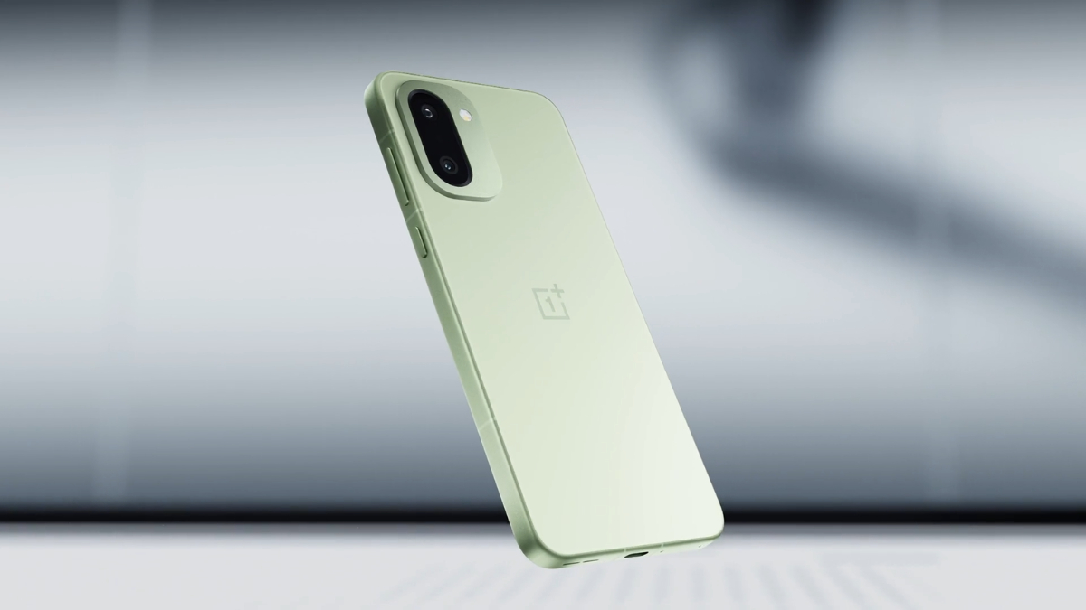 OnePlus 15R: ওয়ানপ্লাসের নতুন চমক, 16GB র‍্যামের স্মার্টফোন আনল দেশে