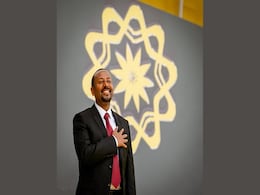 Facebook Removes Ethiopian Prime Minister Abiy Ahmed's Post for Inciting Violence Facebook Removes Ethiopian Prime Minister Abiy Ahmed's Post for Inciting Violence