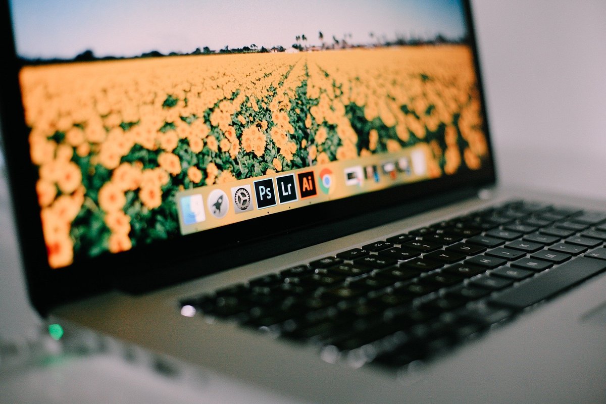 Adobe Lightroom, Illustrator, InDesign Updated to Fully Utilise Apple's M1 Processor