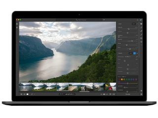 Adobe Lightroom Gets Interactive In-App Tutorials, Brings Batch Editing to Android
