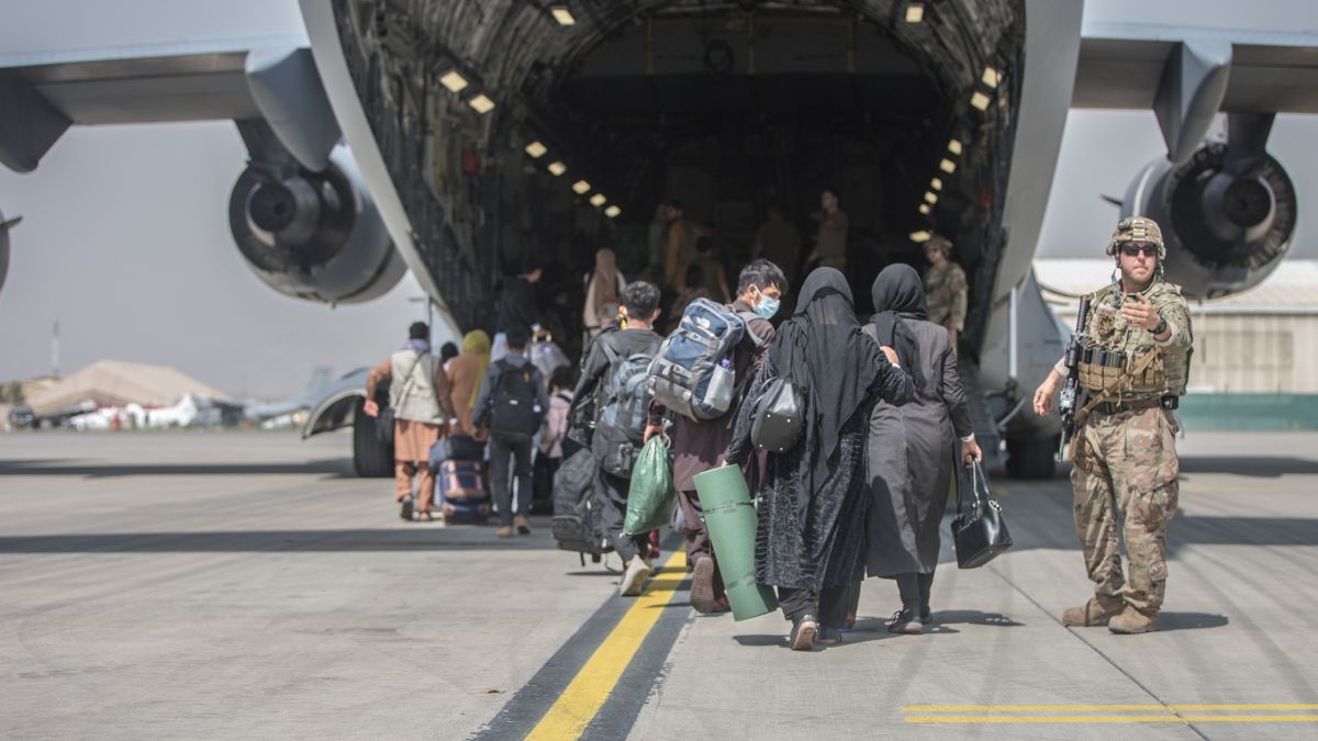 Airbnb Opens Up Housing for 20,000 Afghan Refugees Globally, Hosts Can Sign Up for the Programme