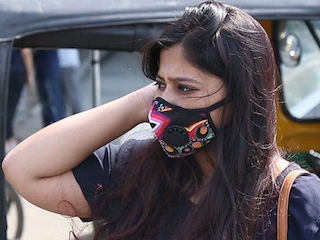 Pollution Masks: 8 Best Anti-Pollution Masks You Can Buy in India Right Now