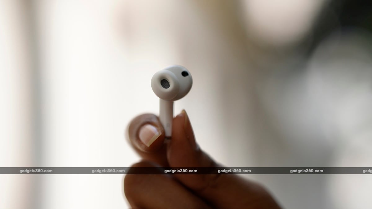 airpods pro review5 airpods-pro-3