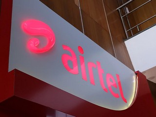 Airtel, Jio Said to Fight for Zee Entertainment Stake