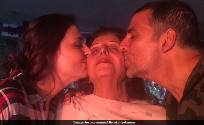 Mother's Day 2018: Akshay Kumar's Message For His Mom Will Make You Smile