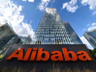 Alibaba, Tencent Said to Be Considered by Trump Administration for Addition to China Stock Ban Blacklist