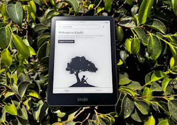 Kindle Paperwhite (12th Gen) Review: The E-reader Champ Is Back