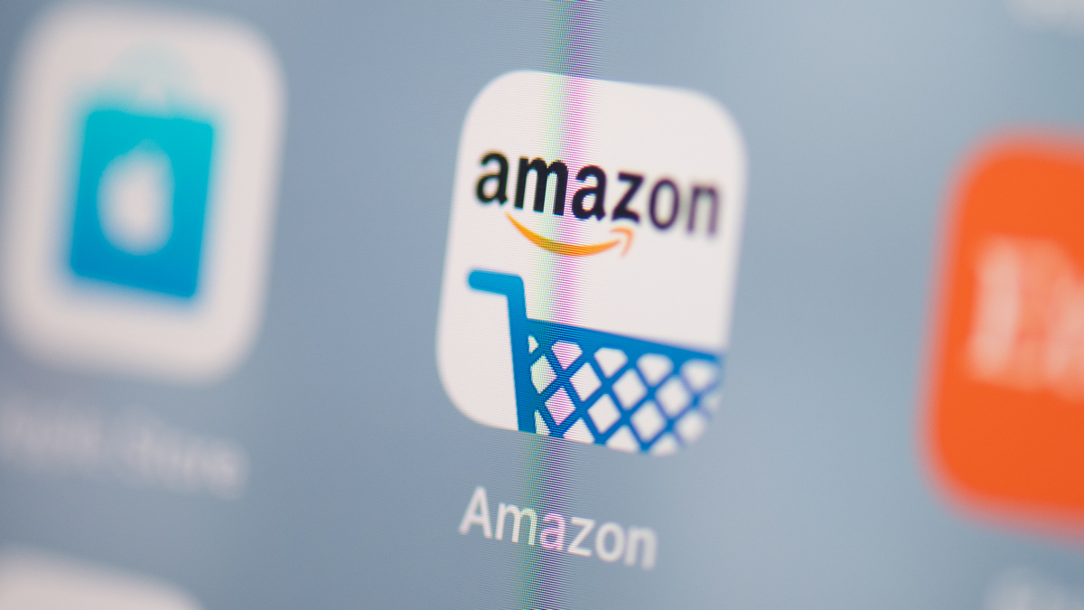 Amazon Says French Clients to Bear Cost of France's New Digital Tax