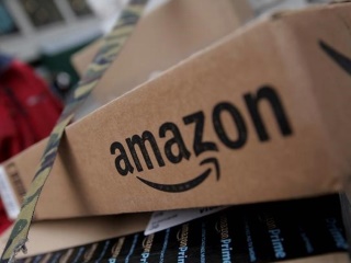 Amazon Drops Grocery Delivery Fee for Prime Members in the US as Competitors Close In