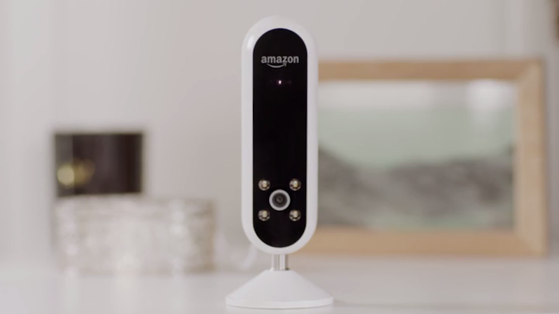 Amazon Echo Look Is a Voice-Controlled Camera That Tells You What to Wear Amazon Echo Look Is a Voice-Controlled Camera That Tells You What to Wear