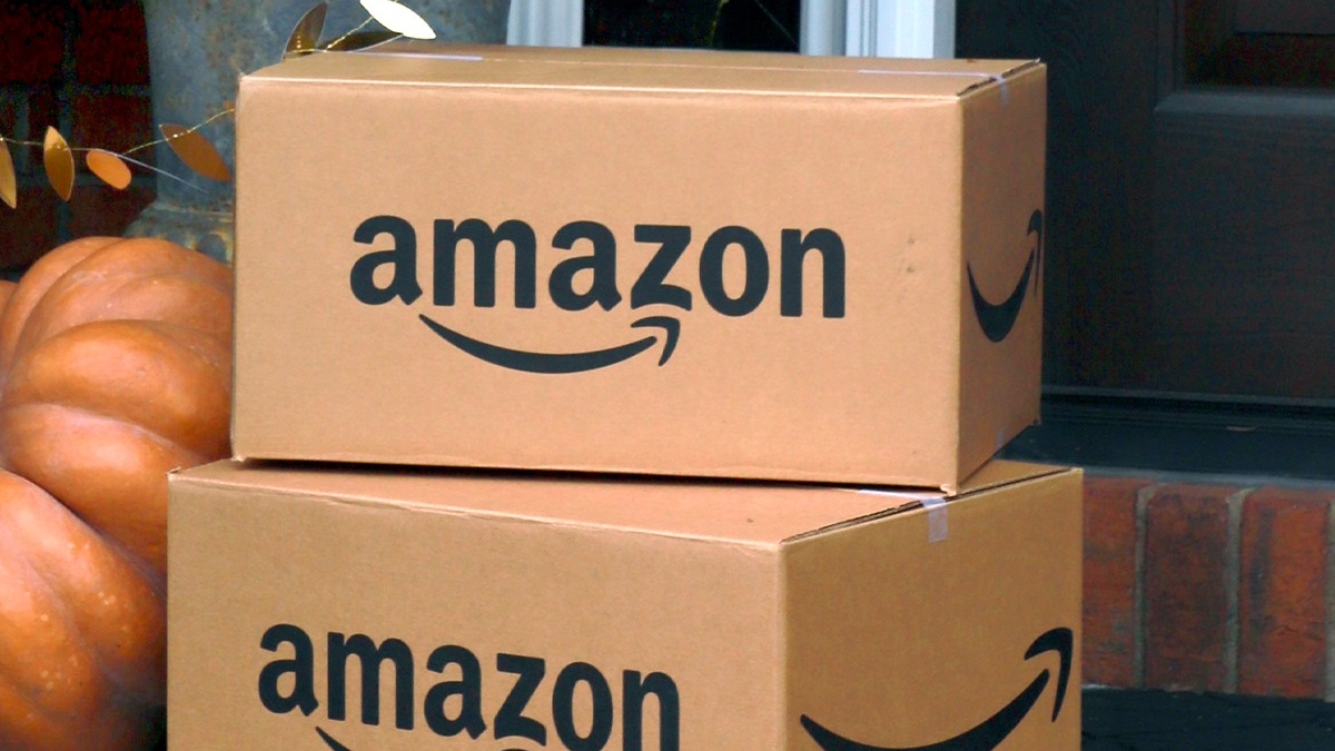 Amazon Great Indian Festival Sale 2022: Top Tech Offers of the Day