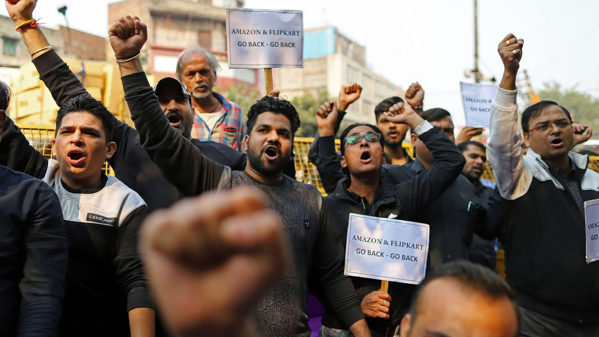 Amazon, Flipkart Face the Ire of 70 Million Indian Shopkeepers