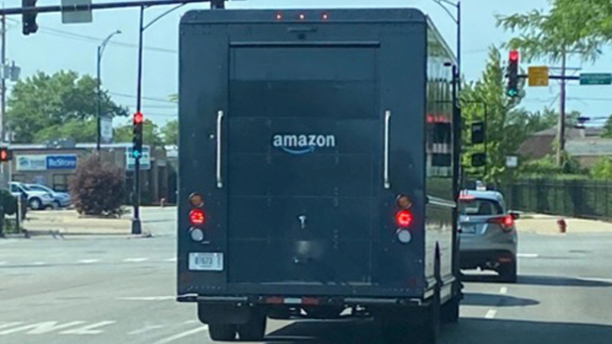 Amazon Begins Rolling Out Bigger UPS and FedEx-Style Delivery Trucks