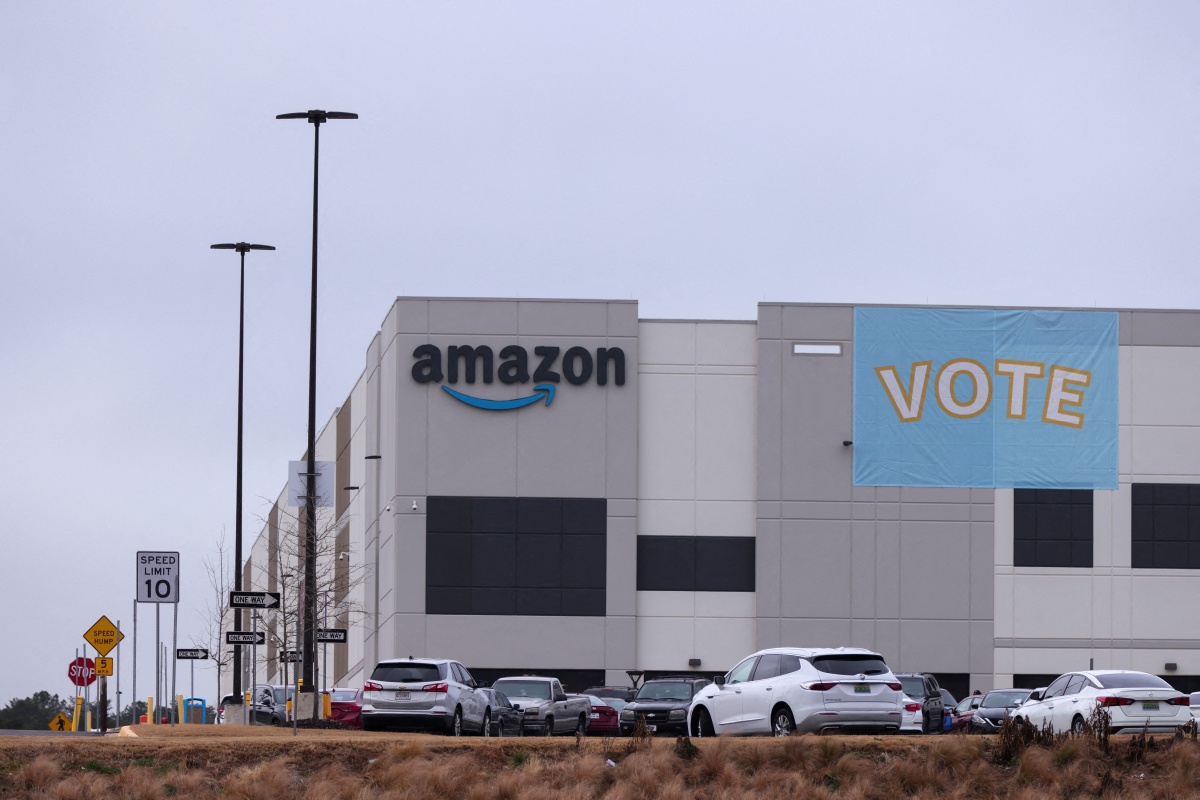 Amazon Continues to Interfere With Union Election at Alabama Warehouse, Say Workers