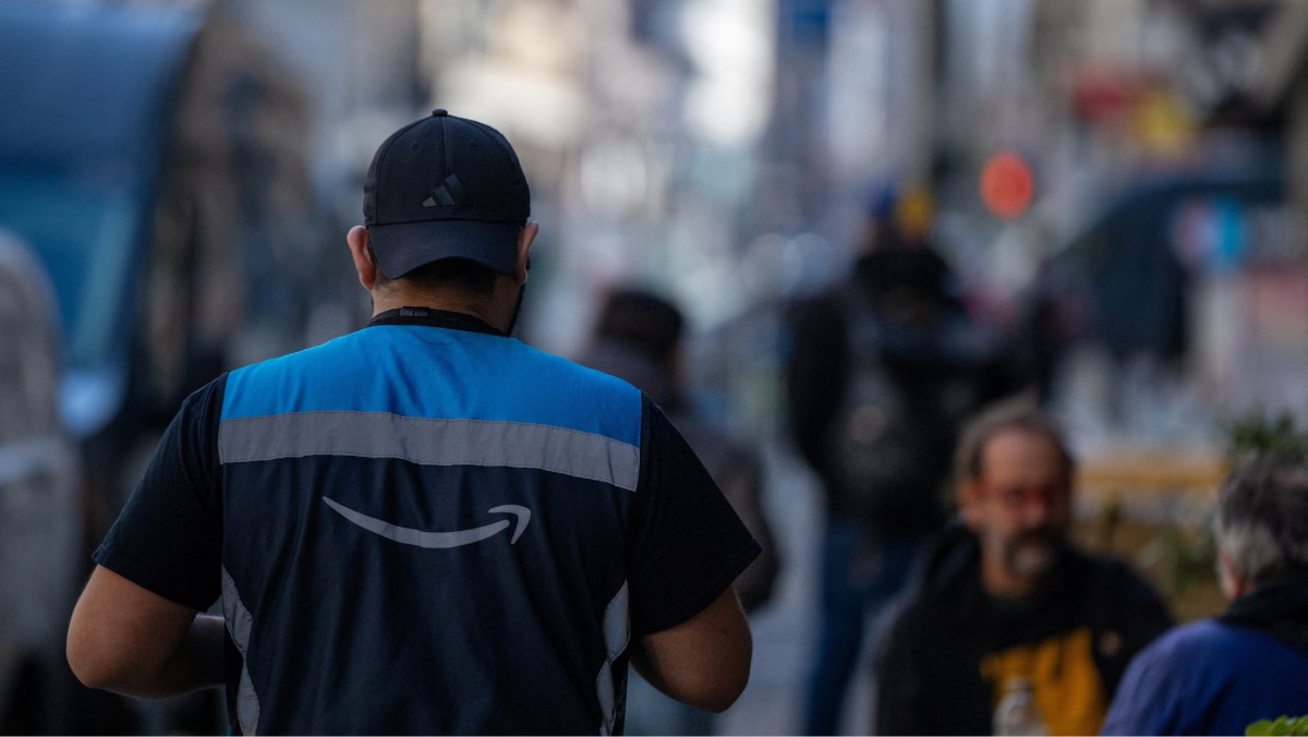 Amazon Axes 16,000 Jobs as It Pushes AI and Efficiency