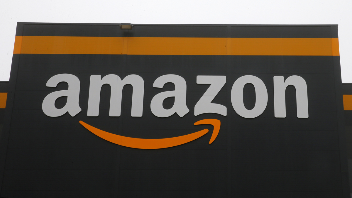 Amazon to Extend French Warehouse Closures After Union Dispute