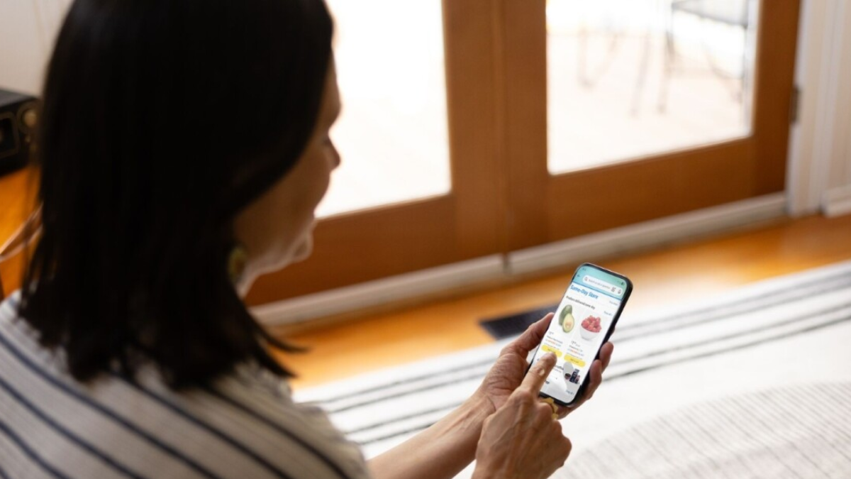 Amazon Plans to Expand Same-Day Grocery Delivery Service in Over 2,300 US Cities Amazon Plans to Expand Same-Day Grocery Delivery Service in Over 2,300 US Cities