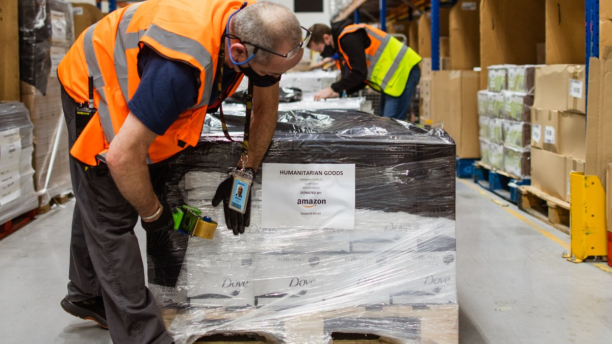 Amazon's Net Loss Prompts Query: Has It Built Too Many Warehouses?