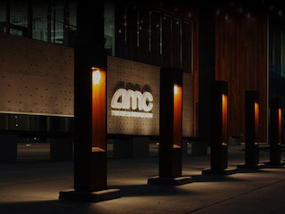 AMC Theatres Now Let Movie-Goers Buy Tickets Online in Bitcoin, Ether