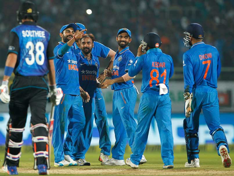 MS Dhoni Describes Bowlers Performance as One of The Best