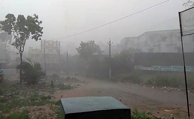 Lightning Kills 8 In Andhra Pradesh, 3 In Telangana; Alert Issued