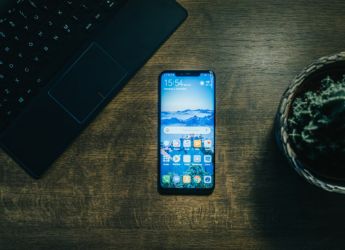 Google Reportedly Working on a Gemini Button on Android Lock Screen