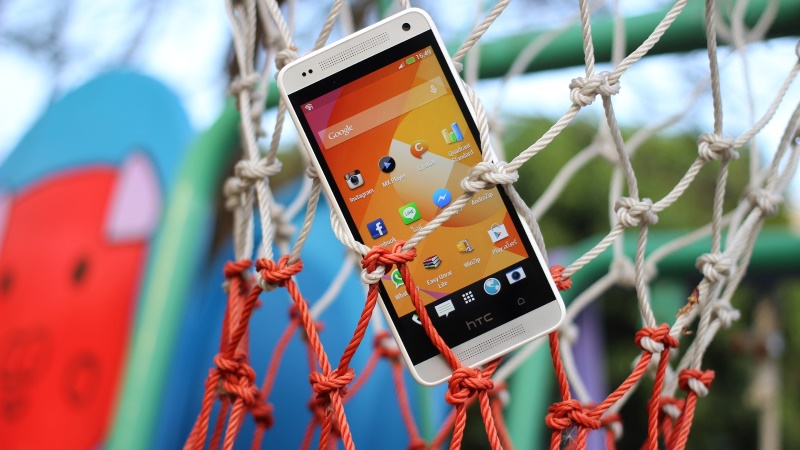 India Beats US in Google Play Downloads; Facebook, WhatsApp Most Popular: App Annie