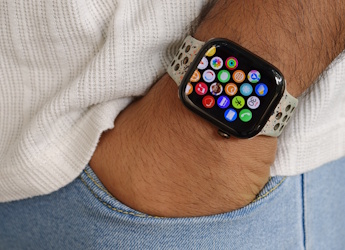 Apple Watch Series 12 Review: Familiar Looks, Tracks Like a Beast