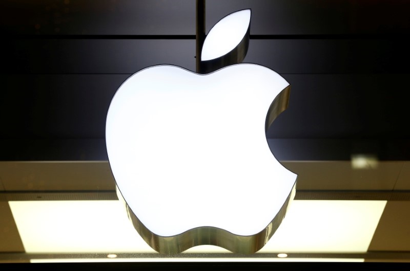Apple Shows Ambition to Get Into Self-Driving Car Race