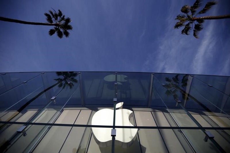 Apple Officials Said to Discuss Duty Demands With Finance Ministry