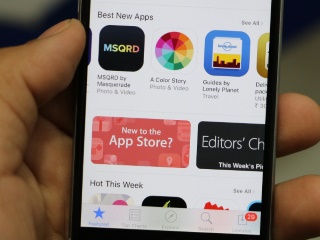Apple Extends Deadline for Developers to Use HTTPS Connections on iOS Apps